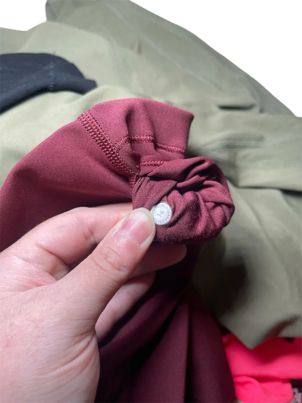 Lululemon Women’s Wunder Under High-Rise Mulled Wine Crop 23" Leggings Size 14 - Picture 6 of 13